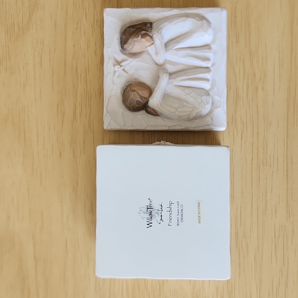 Willow Tree Friendship Keepsake Box Forever true, forever friends NWT - Picture 8 of 12